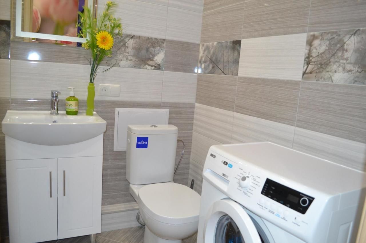 Апартаменты Apartment on Yuvilejnyj avenue Харьков-13