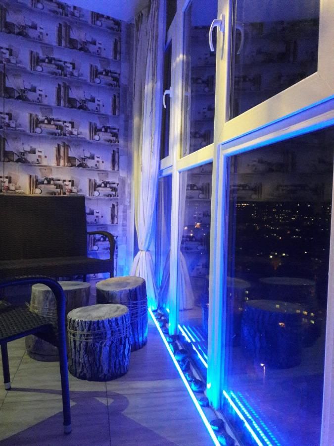 Апартаменты Apartment on Yuvilejnyj avenue Харьков-5